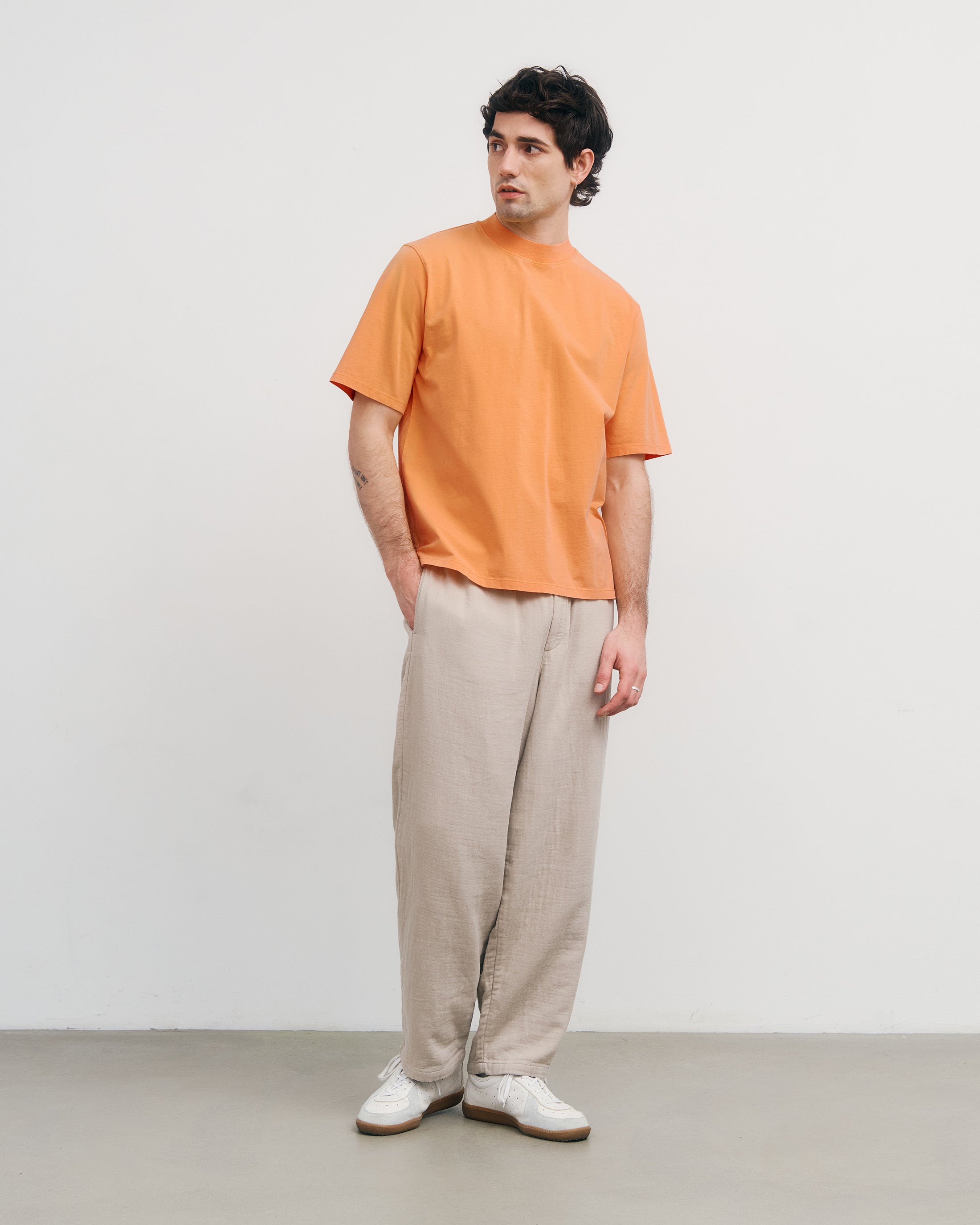 T-Shirt mit Breitem Kragen - Orange